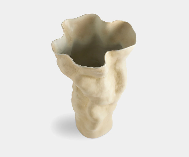 Luxury Timna Vase, the perfect Christmas gift for those who appreciate unique, handcrafted decor.