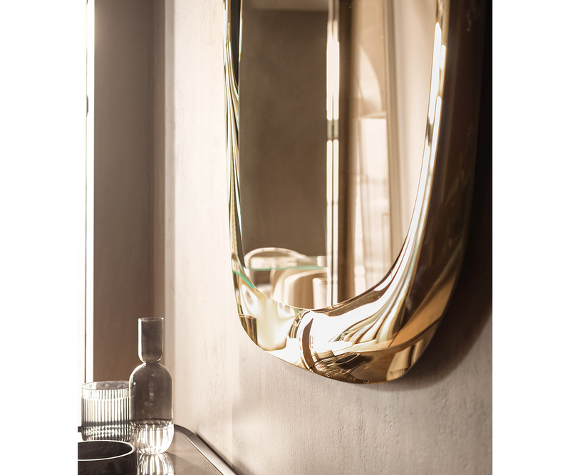 Kifisos mirror: A stunning statement piece for your home.