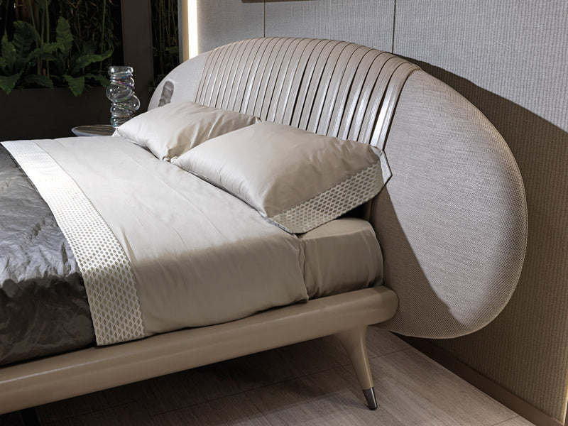 Visionnaire Princess Luxury Modern Bed Frame Leather Upholstery Touched Interiors